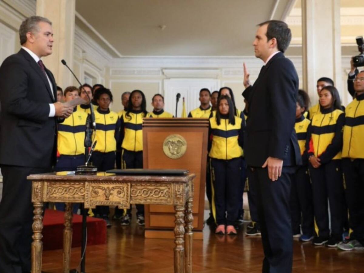 Ernesto Lucena se posesionó como nuevo director de Coldeportes