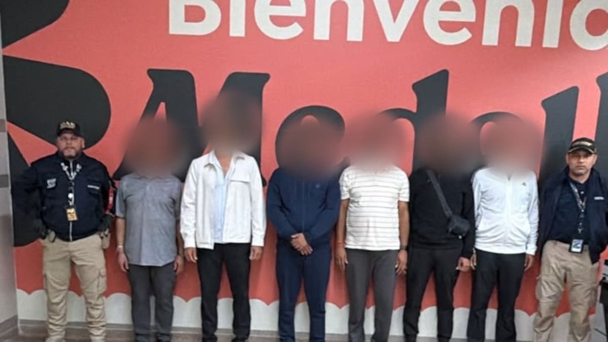 Operativo en Medellín deja 17 extranjeros expulsados del país