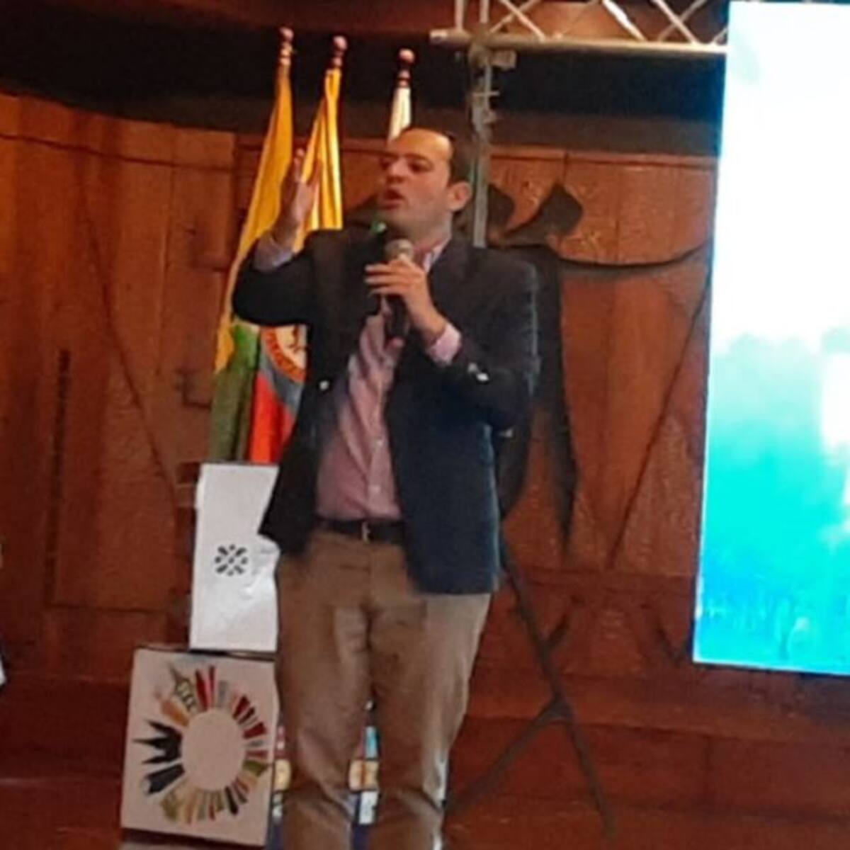 "La sociedad no aguanta más cierres". Alcalde de Manizales