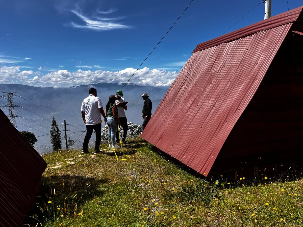 Suspenden dos glamping en San Cristóbal por carecer de licencia de construcción