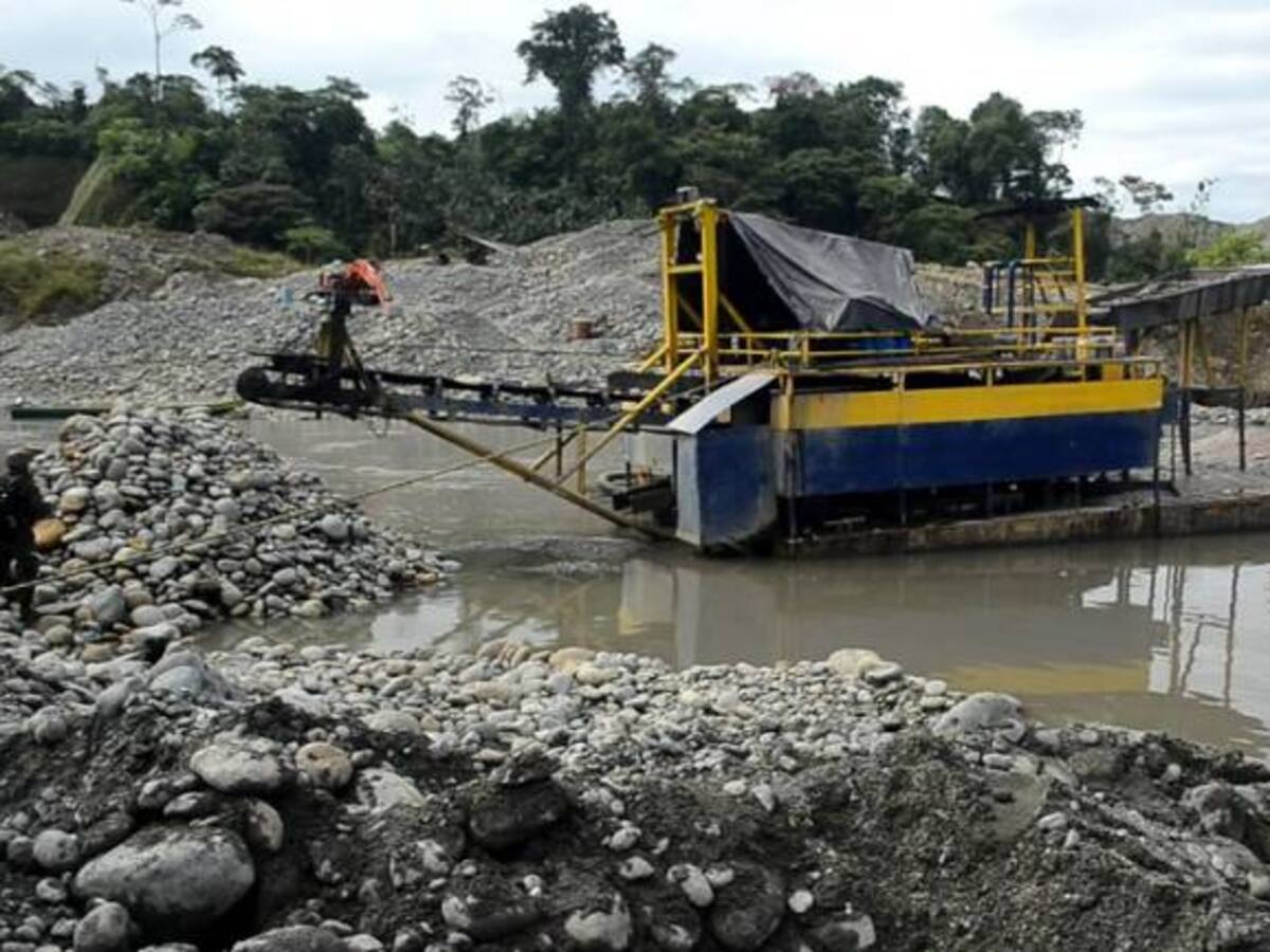 Ejército y Policía dan golpe contra la minería ilegal en el Chocó