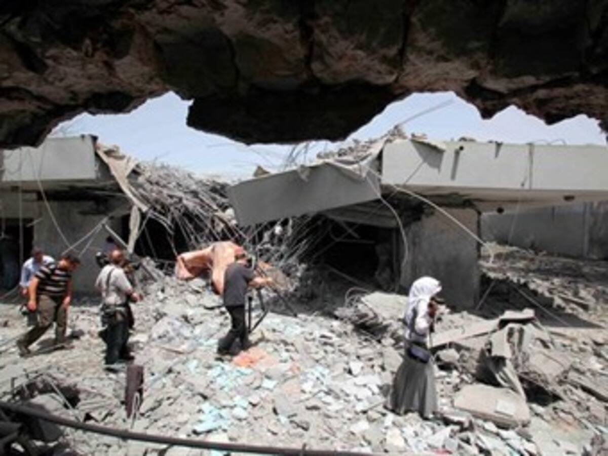 Gadafi reanuda los bombardeos sobre Misrata