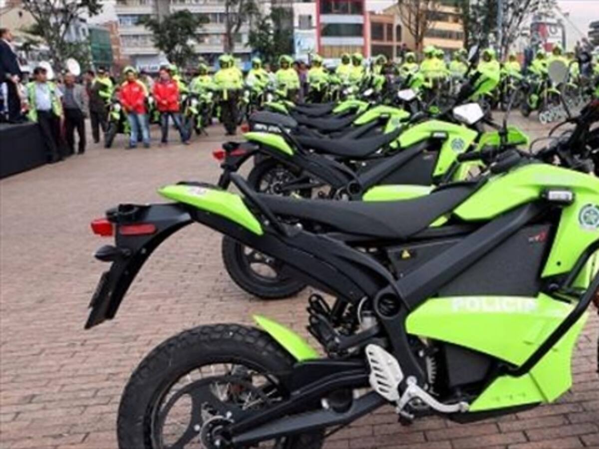 Contraloría denuncia fallas en motos eléctricas entregadas a la Policía