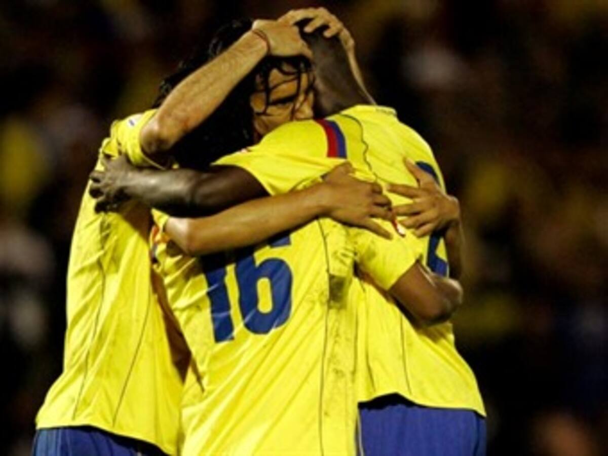 Colombia revive en las Eliminatorias tras derrotar a Ecuador