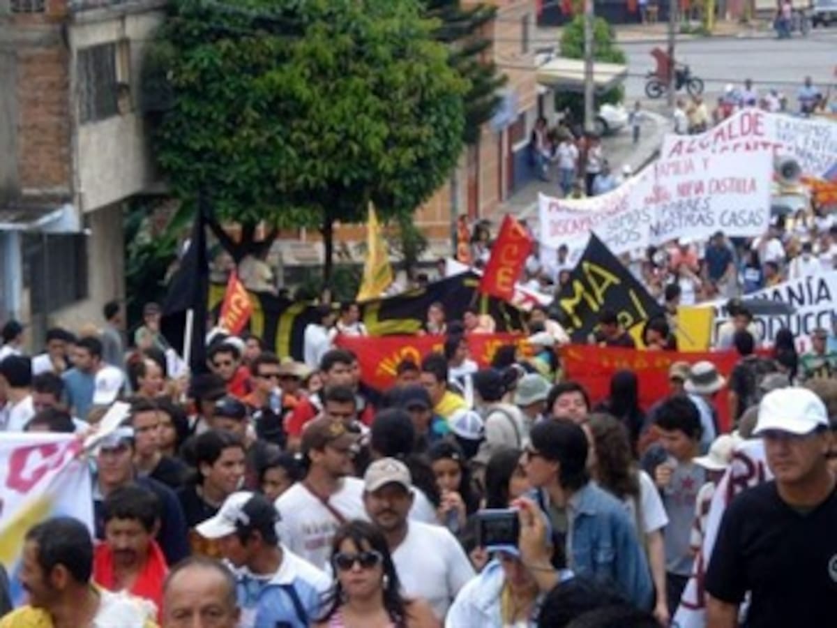 Docentes en Antioquia también están siendo extorsionados