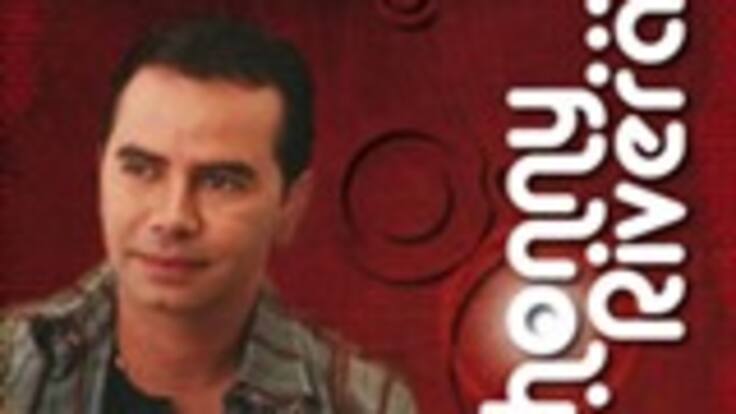 Robaron la finca del cantante Jhonny Rivera. Delincuentes tuvieron tiempo de tomar tinto y robarse un rollo de papel higiénico