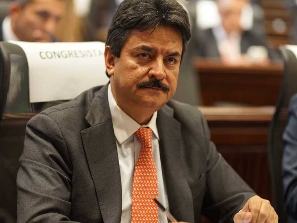 El senador González solicitó revisión seria del manual tarifario para el sistema de salud