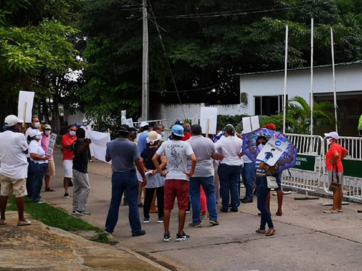 Habitantes de Crespo en Cartagena rechazan “cárcel” en sede de la policía