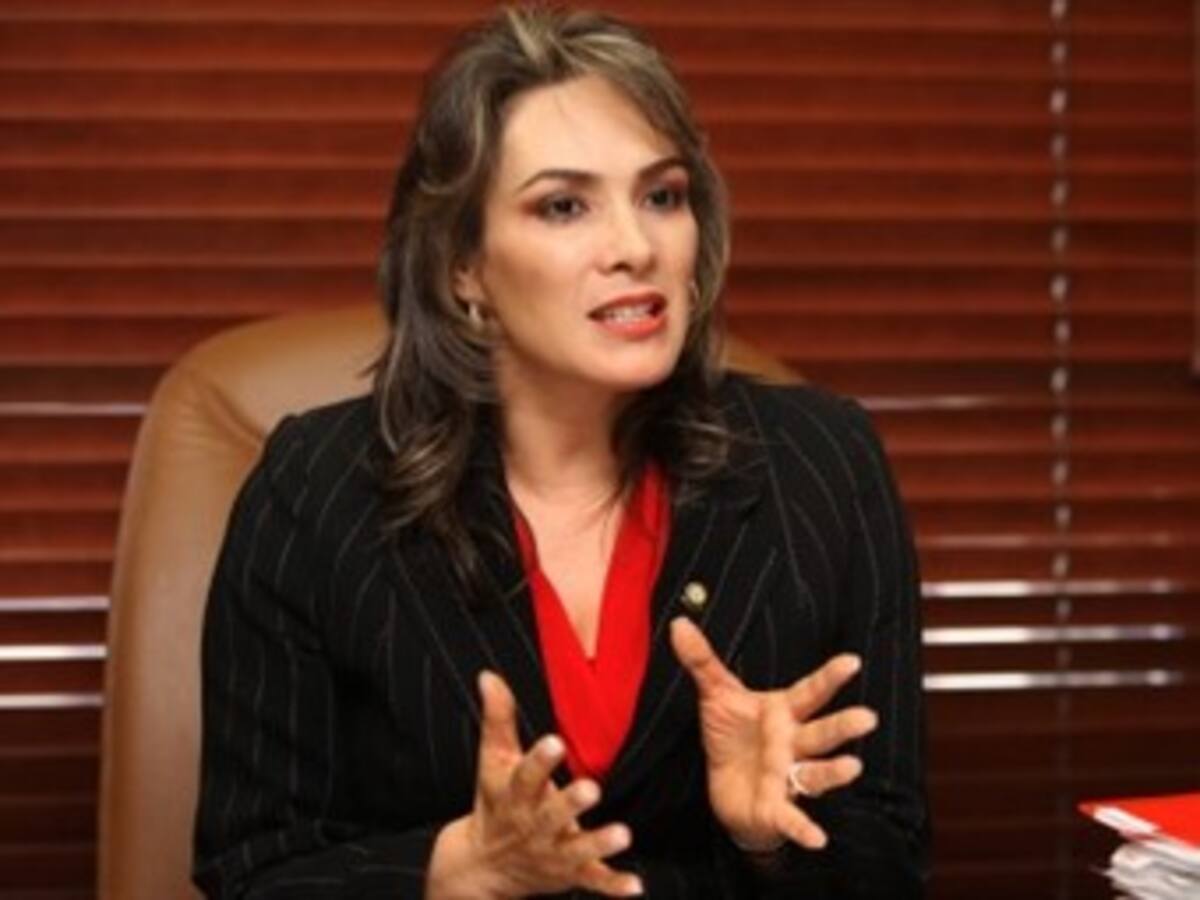 Liberales y conservadores no comprometen su voto a Ordóñez