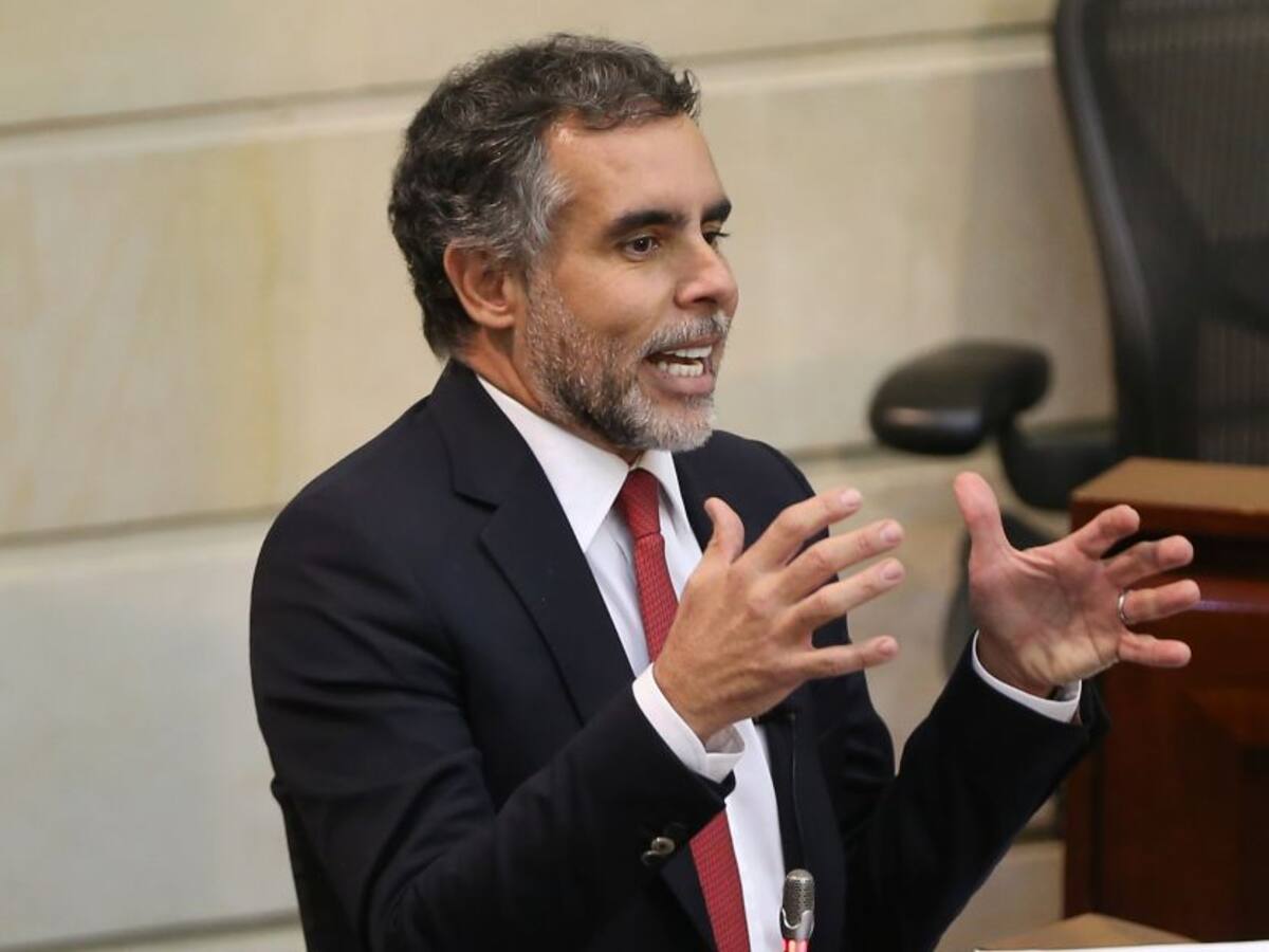 Denuncian a Benedetti y a otros senadores por caso Centros Poblados