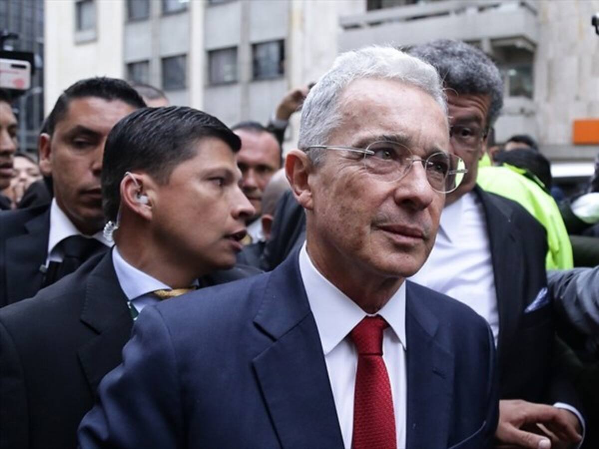 ¿Qué organismo debe juzgar a Álvaro Uribe tras su renuncia al Senado? #QueAUribeLoJuzgue
