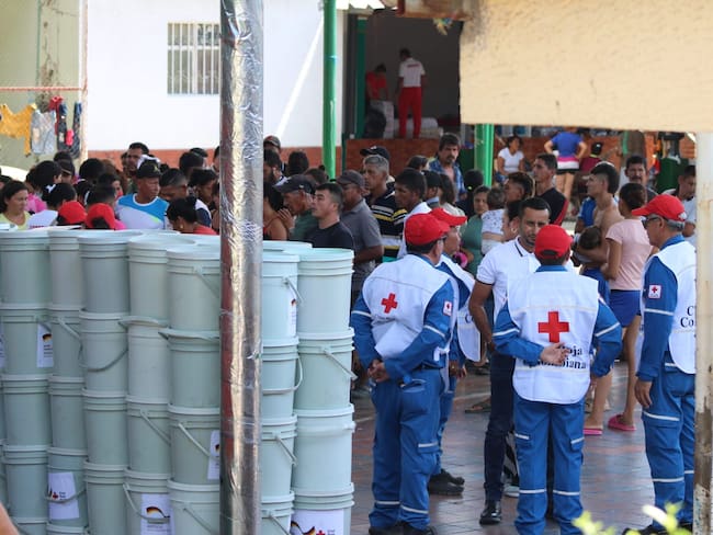 Comisión humanitaria lleva alimentos a familias desplazadas y confinadas del Catatumbo. / Foto: Camilo Picón.