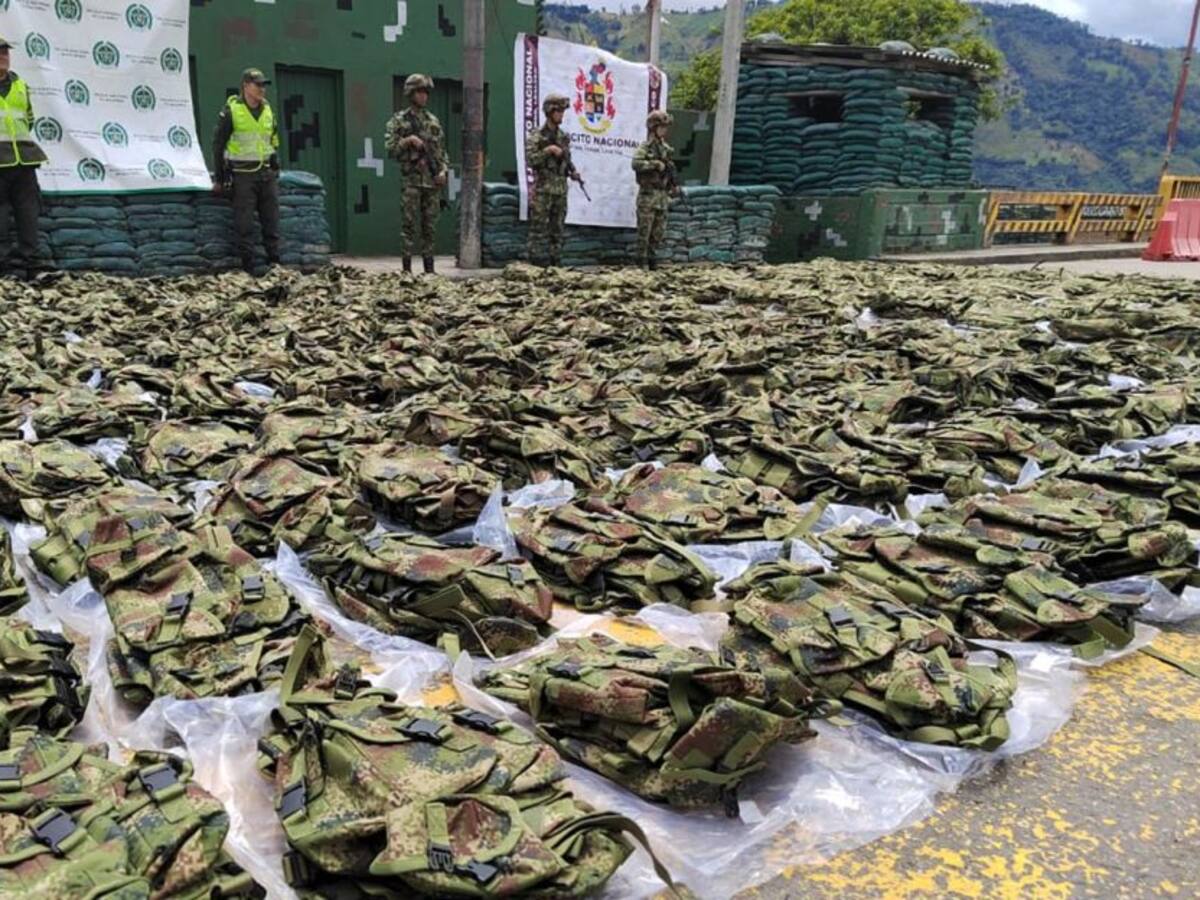 En el Tolima incautan uniformes de propiedad de las disidencias de las Farc