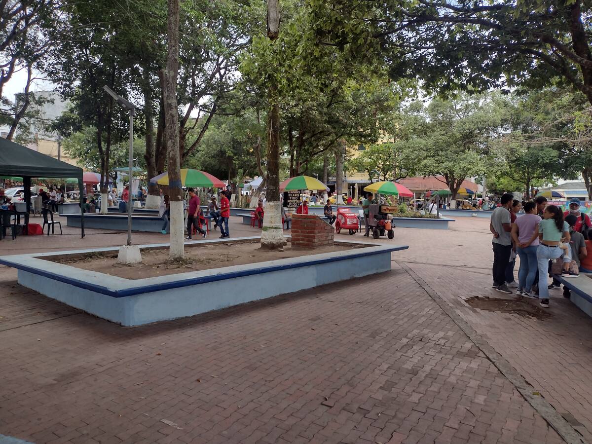Defensoría del Pueblo pidió atender a familias confinadas por combates en Bolívar