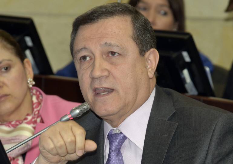 Senador Ernesto Macías