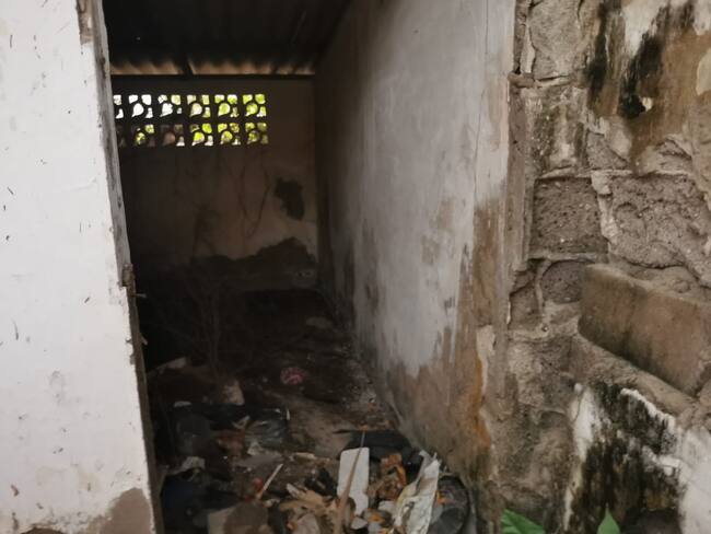 Emisora abandonada es foco de inseguridad en el barrio Pie de la Popa