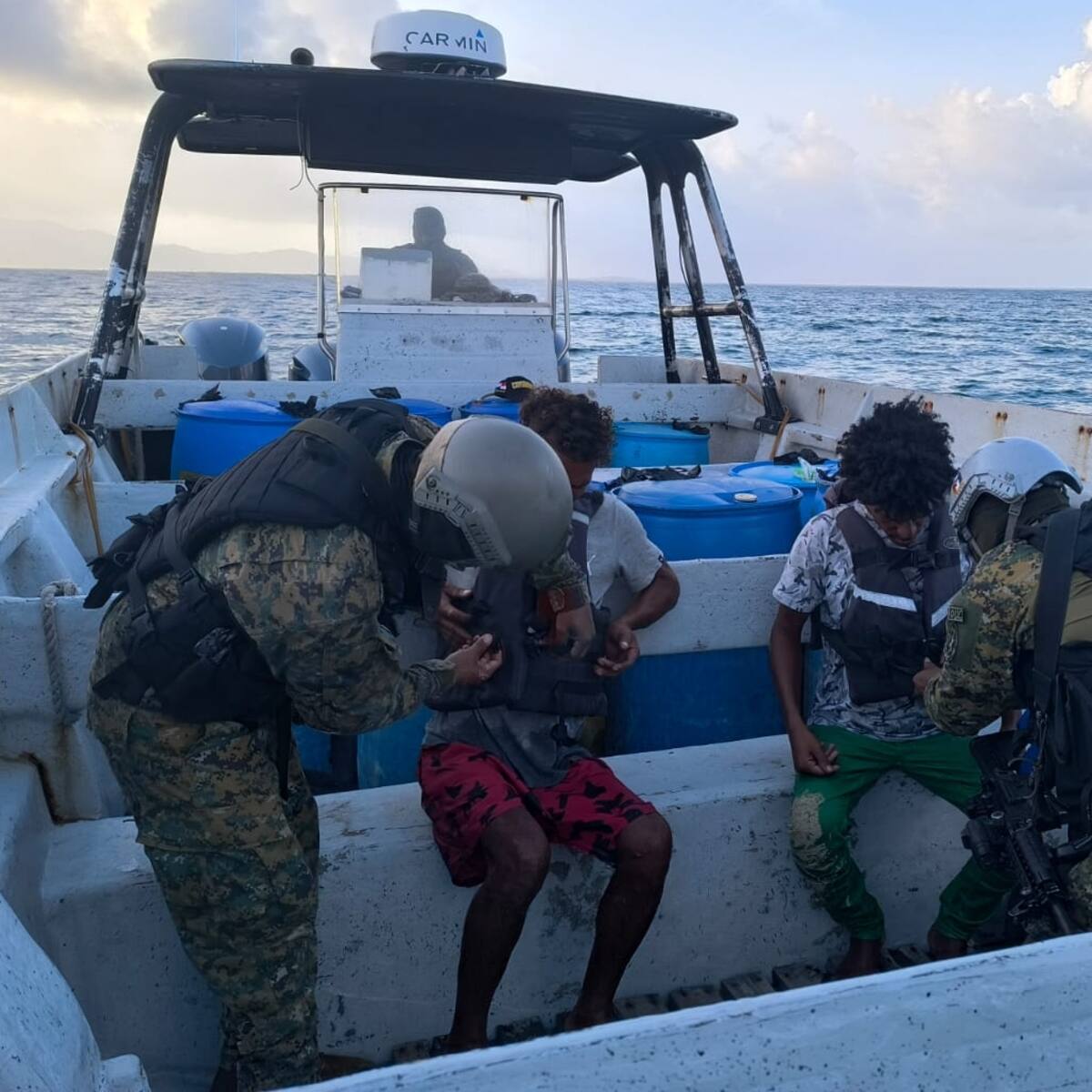 Autoridades panameñas rescataron a dos náufragos colombianos en Guna Yala