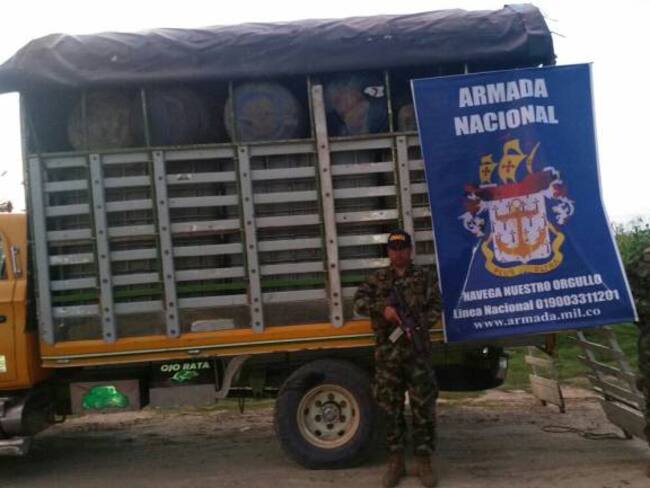 Armada incauta combustible ilegal en Arenal del Sur, Bolívar