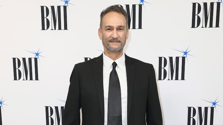 Kike Santander promueve sanación a través de la música y caminatas conscientes