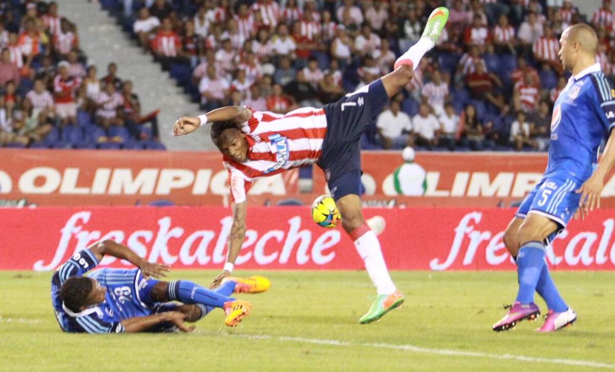 El único gol del partido lo anotó el capitán Mayer Candelo. Millonarios llegó a 18 puntos en la décima fecha.