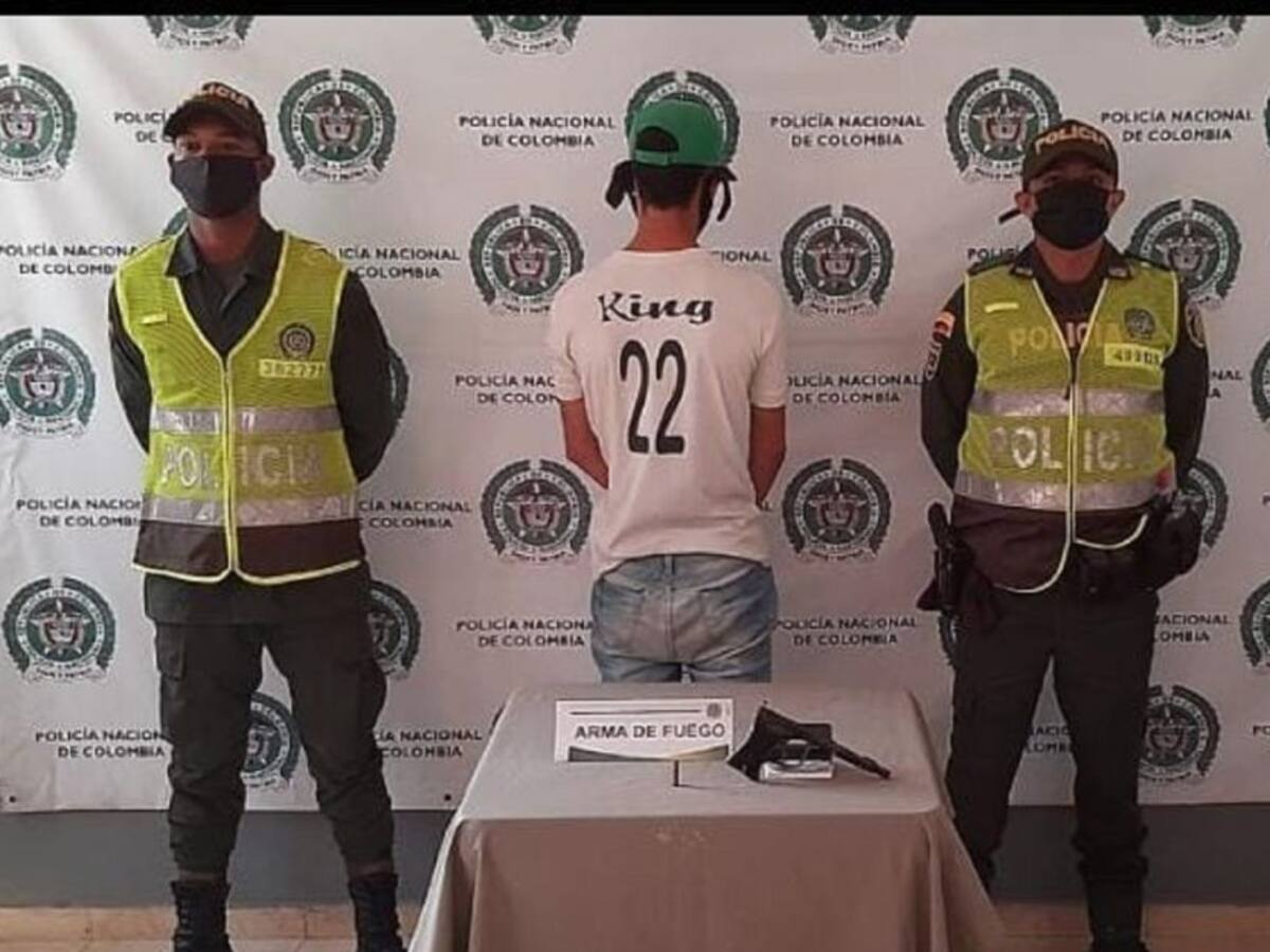 Detenido presunto delincuente mientras escapaba en El Carmen de Bolívar