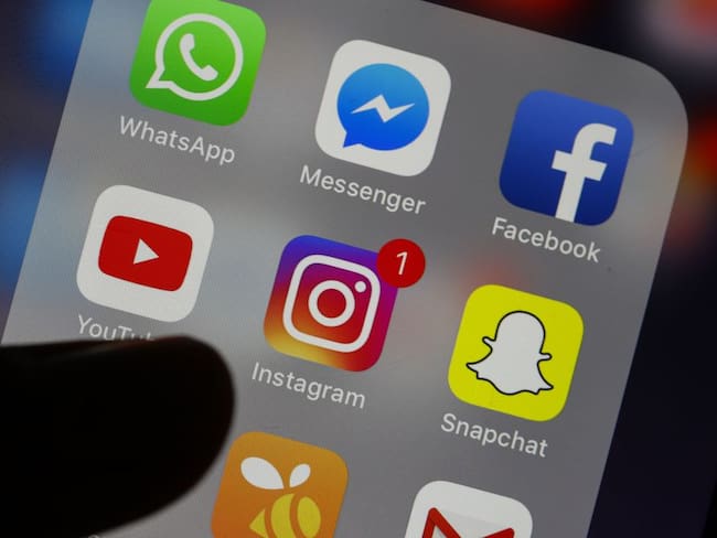 Redes sociales podrían ser multadas por no actuar ante contenido dañino