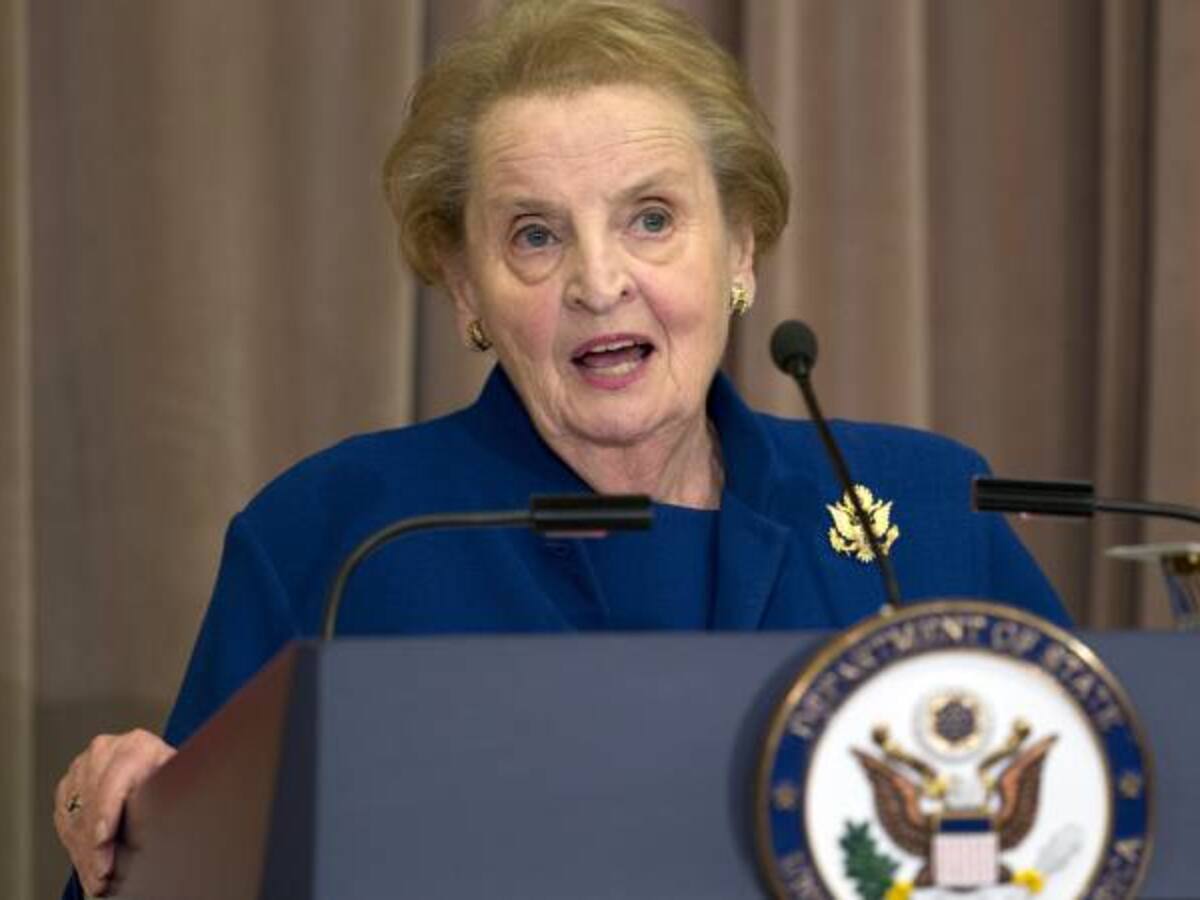 “Las Farc tendrán que cumplir compromisos en proceso de paz”: Madeleine Albright