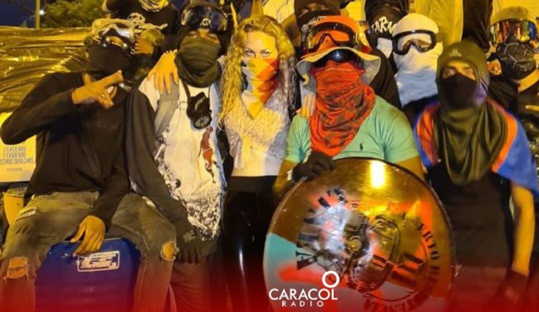 la alemana Rebecca Marlene, hizo parte de la primera linea durante las protestas y bloqueos en Cali, durante el paro nacional del pasado 28 de abril.
