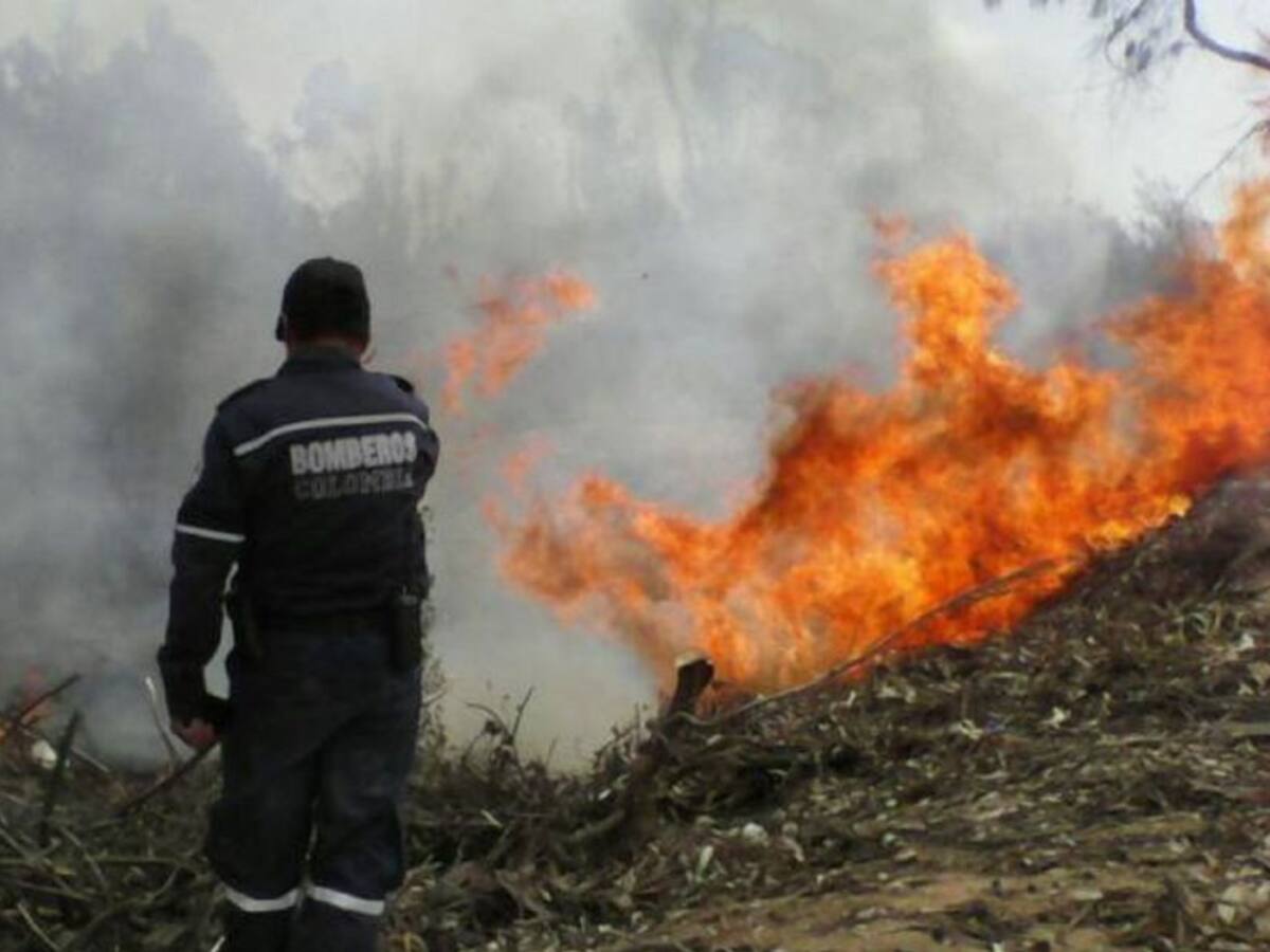 Incendio en el barrio Recreo genera pánico en la comunidad