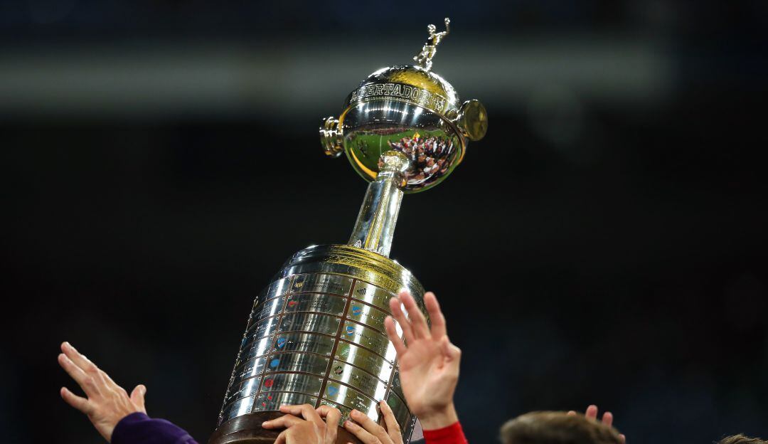 El trofeo de la Copa Libertadores