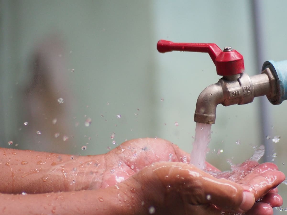 Aguas de Cartagena entrega recomendaciones para hacer uso eficiente del servicio
