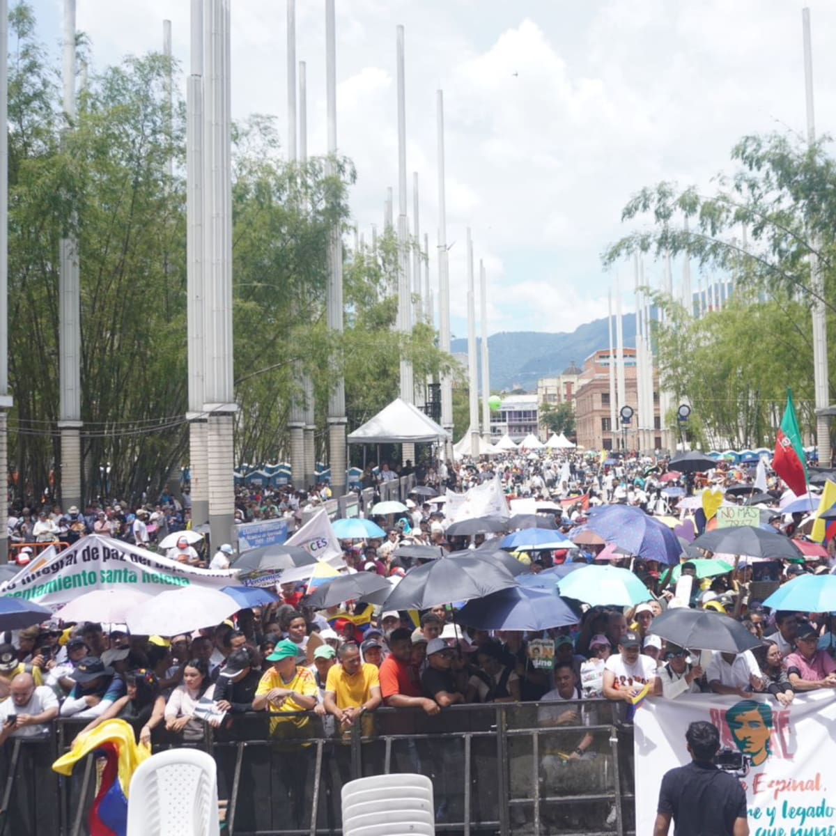 Algunas personas fueron presionadas para asistir al evento de Petro en Medellín: alcalde Fico