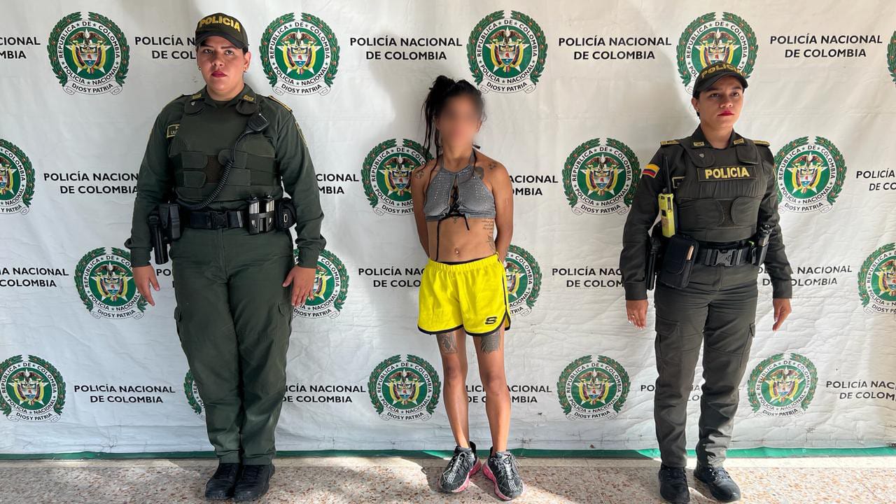 La capturada fue dejada a disposición de la autoridad competente, quien será la responsable de definir su situación judicial.