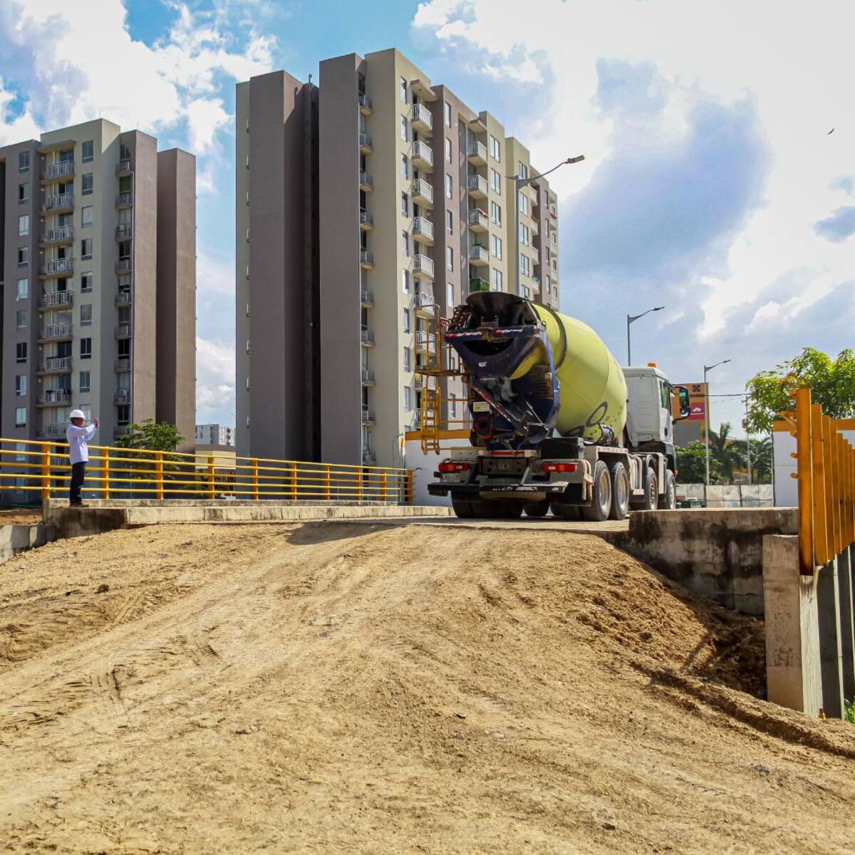 Inició fundición de placas en conexión Parque Heredia- La Carolina