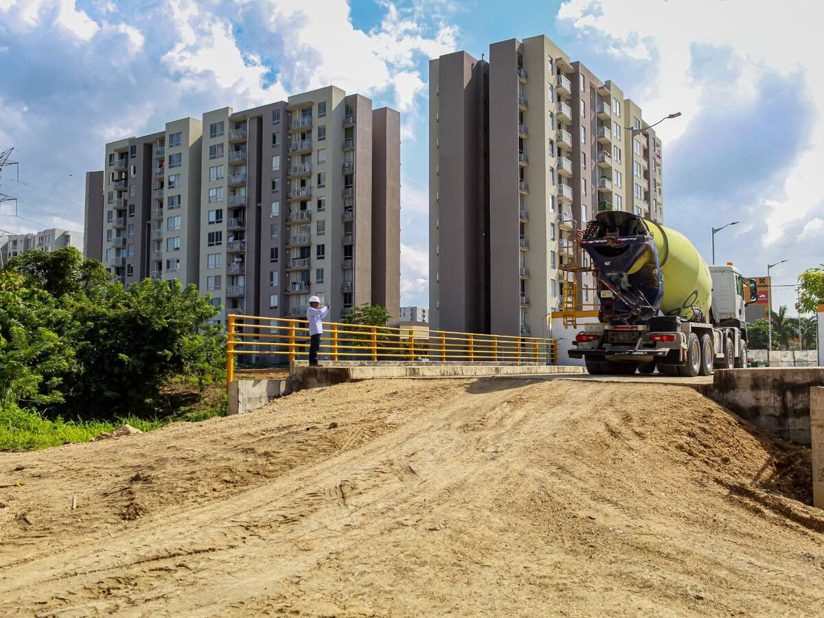 Inició fundición de placas en conexión Parque Heredia- La Carolina