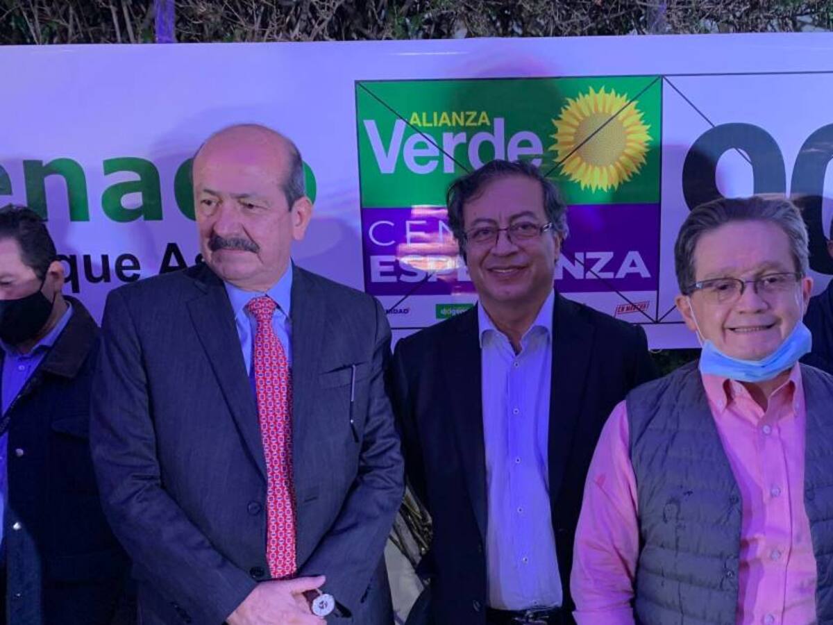 Petro destaca adhesión de congresistas liberales a su campaña presidencial