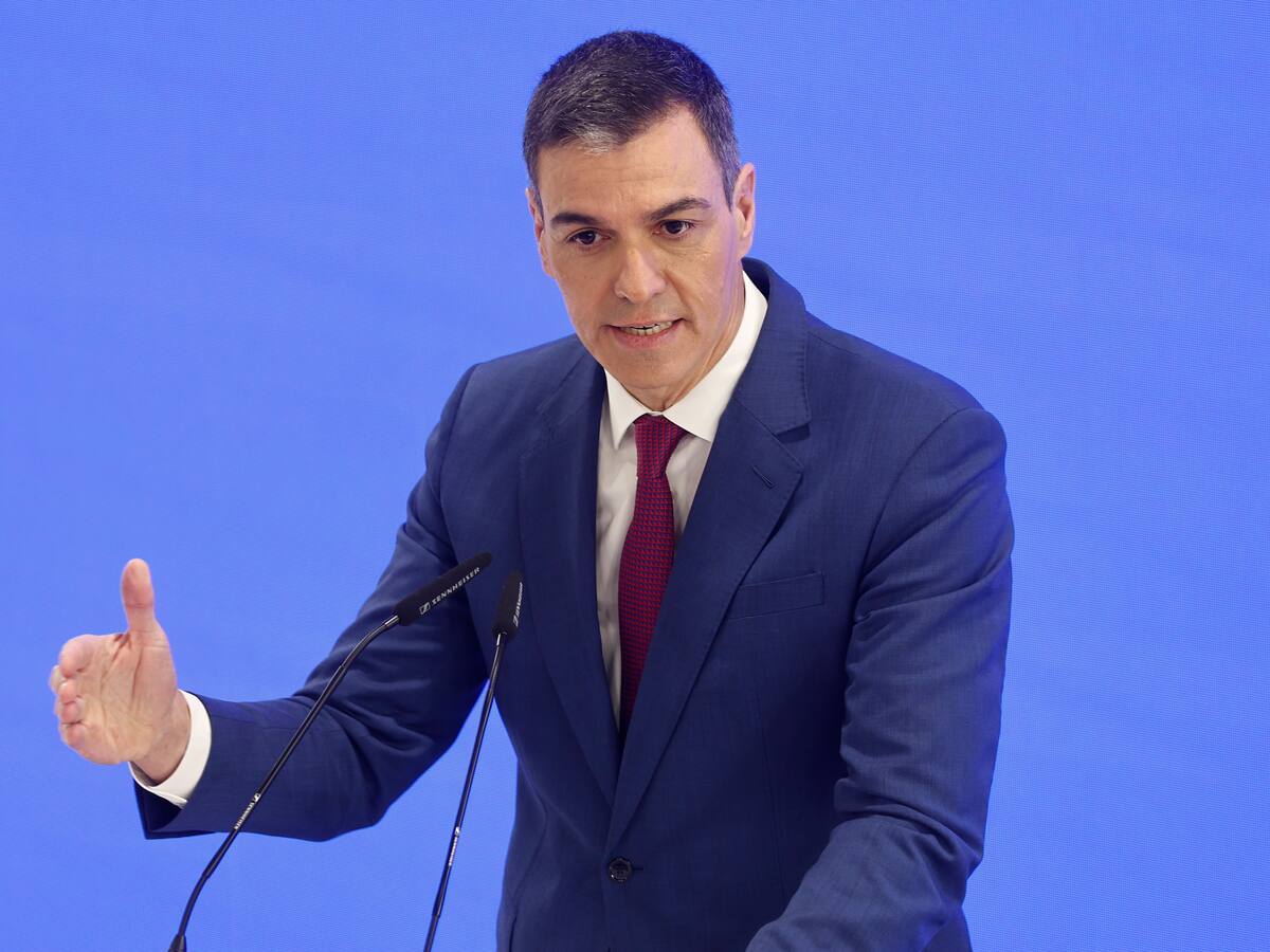 Pedro Sánchez ha tomado decisiones difíciles y ha pasado situaciones complejas: Irene Lozano, periodista