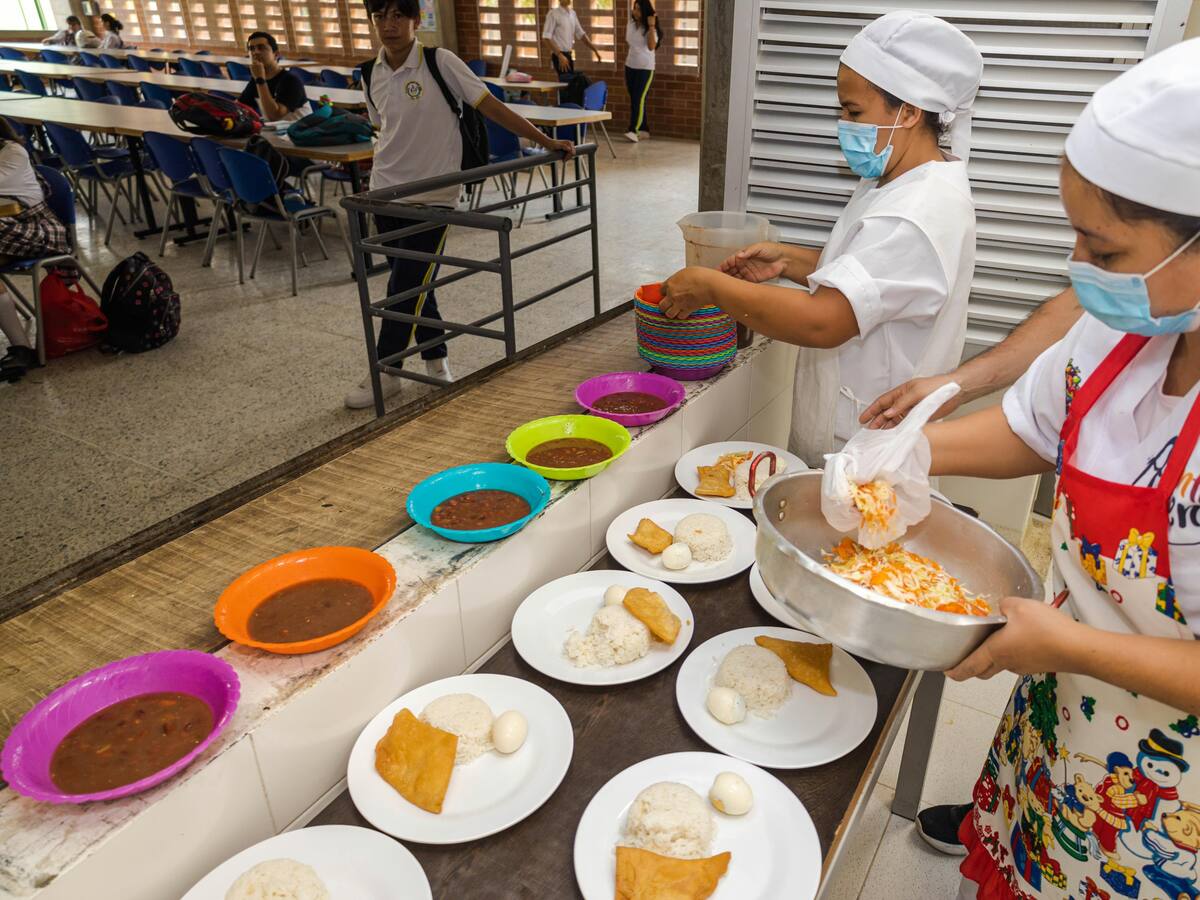 ¡Por fin! Estudiantes en Neiva tendrán alimentación escolar.