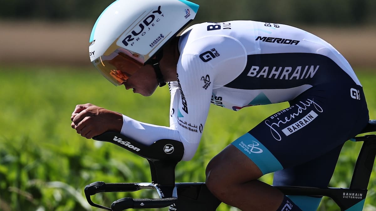 ¿A qué horas compiten los colombianos en la contrarreloj de la etapa 13 del Tour de Francia 2025?