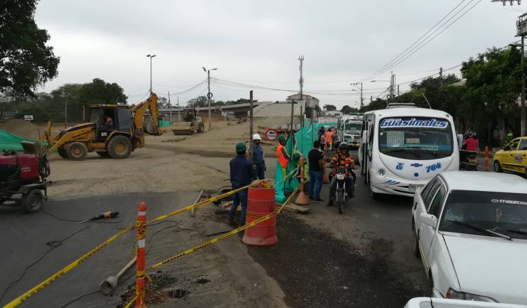 Paso alterno al puente Benito Hernández