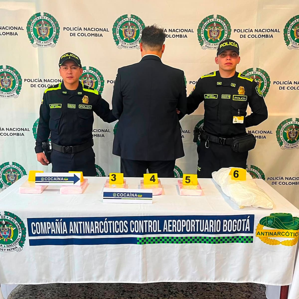 Falso piloto llevaba 10 kilos de cocaína adheridos al cuerpo en El Dorado