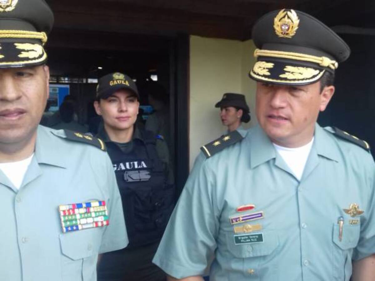 Cartel de los delincuentes más buscados en el eje cafetero lanza policía