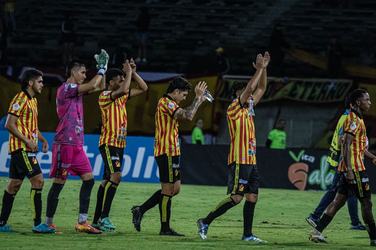 Deportivo Pereira contrata a Arturo Reyes como nuevo técnico para la Liga 2026-I