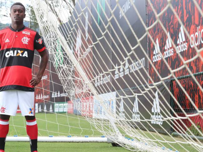 Marlos Moreno fue oficializado como nuevo jugador del Flamengo