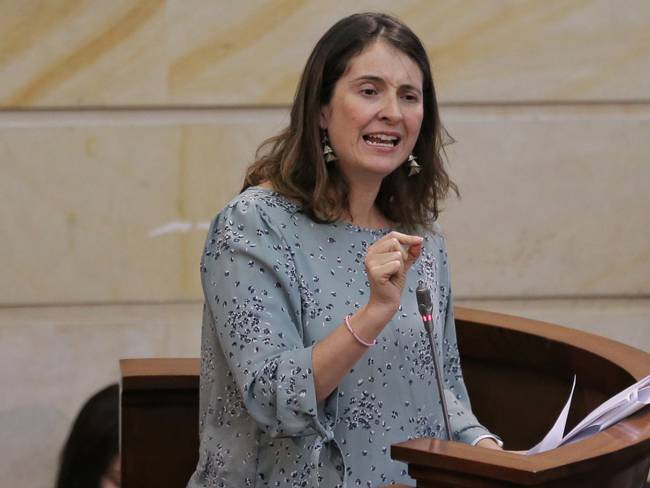 Paloma Valencia: Trabajar con Uribe es hacer muchos doctorados juntos