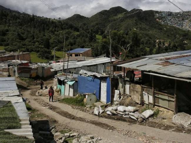 Bogotá: Derrumbe dejó a más de 60 personas afectadas en Usme