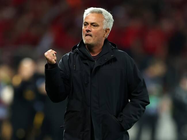 LEVERKUSEN, GERMANY - MAY 18: Jose Mourinho, Head Coach of AS Roma, celebrates after the UEFA Europa League semi-final second leg match between Bayer 04 Leverkusen and AS Roma at BayArena on May 18, 2023 in Leverkusen, Germany. (Photo by Lars Baron/Getty Images)