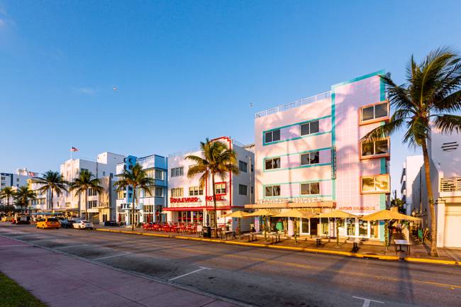 Hoteles Art Deco a lo largo de Ocean Drive en South Beach, Miami, Estados Unidos / Foto: GettyImages